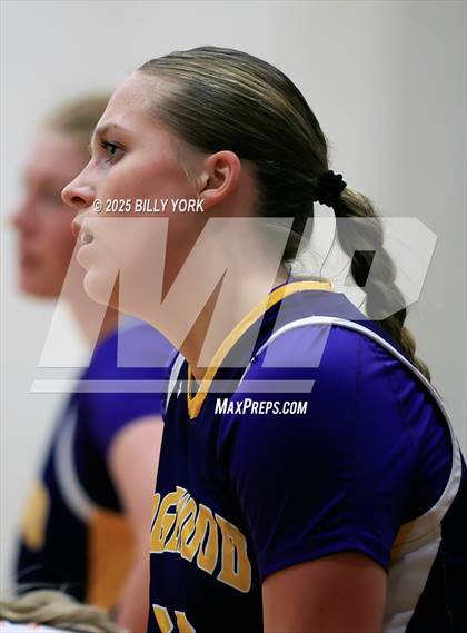 Thumbnail 3 in Grand Saline vs Edgewood photogallery.
