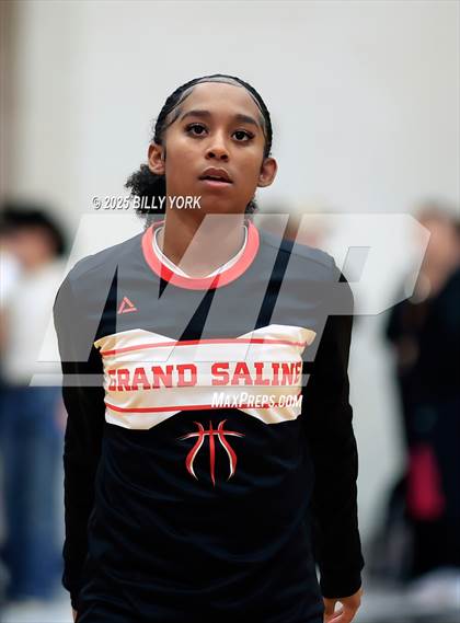 Thumbnail 2 in Grand Saline vs Edgewood photogallery.