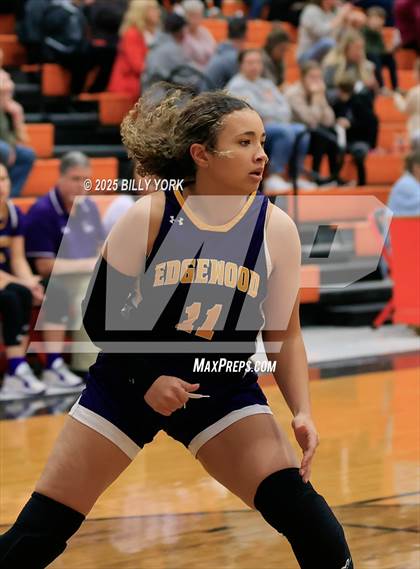 Thumbnail 2 in Grand Saline vs Edgewood photogallery.