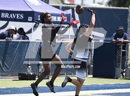 Thumbnail 1 in Mater Dei Catholic vs. Carlsbad (Brave 8 Invitational) photogallery.