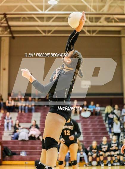 Thumbnail 1 in Tom Bean vs. Collinsville (UIL 2A Area Playoff) photogallery.