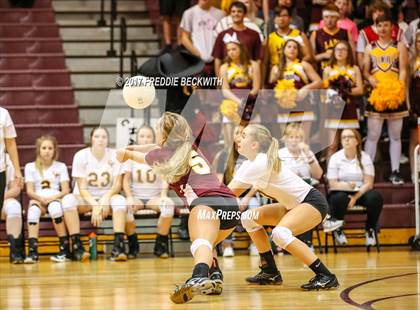 Thumbnail 2 in Tom Bean vs. Collinsville (UIL 2A Area Playoff) photogallery.