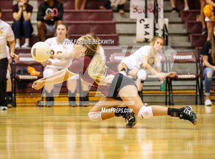 Thumbnail 1 in Tom Bean vs. Collinsville (UIL 2A Area Playoff) photogallery.