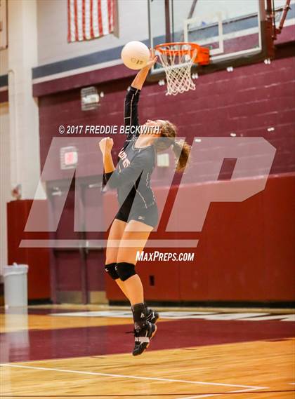 Thumbnail 2 in Tom Bean vs. Collinsville (UIL 2A Area Playoff) photogallery.