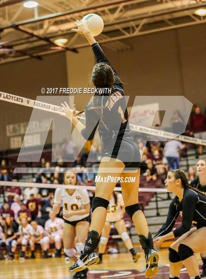 Thumbnail 1 in Tom Bean vs. Collinsville (UIL 2A Area Playoff) photogallery.