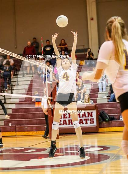 Thumbnail 2 in Tom Bean vs. Collinsville (UIL 2A Area Playoff) photogallery.