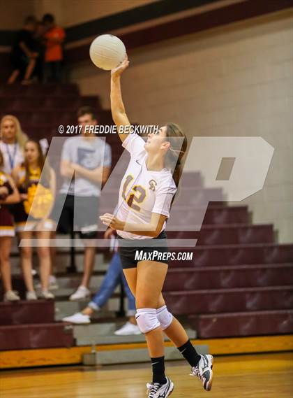 Thumbnail 1 in Tom Bean vs. Collinsville (UIL 2A Area Playoff) photogallery.