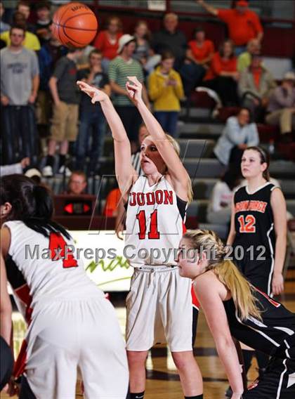 Thumbnail 1 in Pigeon Forge vs. Loudon (Region 2-AA semifinal) photogallery.
