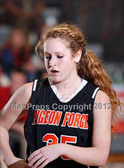 Thumbnail 2 in Pigeon Forge vs. Loudon (Region 2-AA semifinal) photogallery.