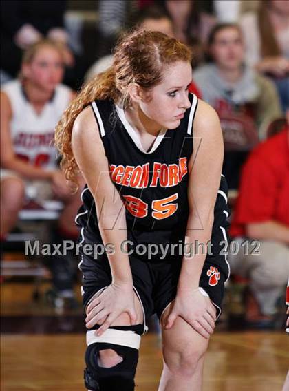 Thumbnail 3 in Pigeon Forge vs. Loudon (Region 2-AA semifinal) photogallery.