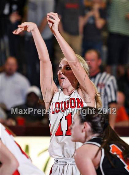 Thumbnail 3 in Pigeon Forge vs. Loudon (Region 2-AA semifinal) photogallery.