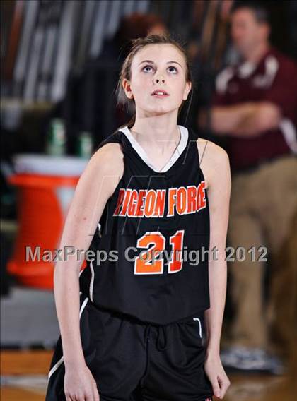 Thumbnail 3 in Pigeon Forge vs. Loudon (Region 2-AA semifinal) photogallery.