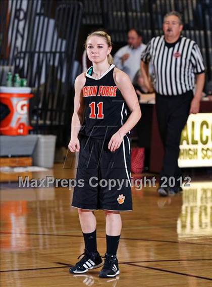 Thumbnail 3 in Pigeon Forge vs. Loudon (Region 2-AA semifinal) photogallery.