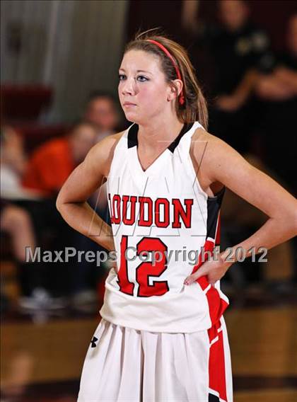 Thumbnail 2 in Pigeon Forge vs. Loudon (Region 2-AA semifinal) photogallery.