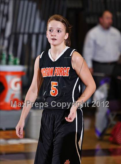 Thumbnail 2 in Pigeon Forge vs. Loudon (Region 2-AA semifinal) photogallery.