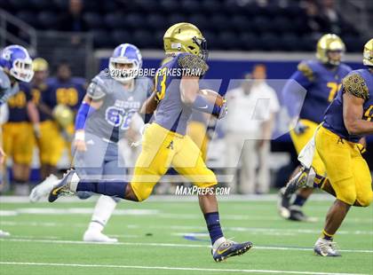 Thumbnail 2 in Bingham vs. St. Thomas Aquinas (Geico State Champions Bowl Series) photogallery.