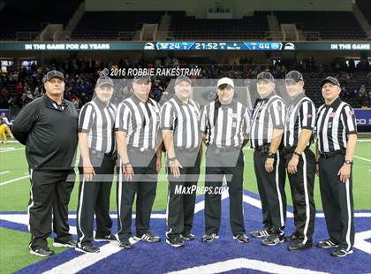 Thumbnail 1 in Bingham vs. St. Thomas Aquinas (Geico State Champions Bowl Series) photogallery.