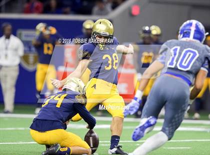 Thumbnail 2 in Bingham vs. St. Thomas Aquinas (Geico State Champions Bowl Series) photogallery.