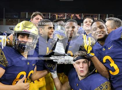Thumbnail 1 in Bingham vs. St. Thomas Aquinas (Geico State Champions Bowl Series) photogallery.