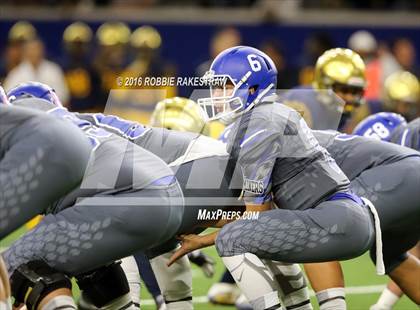 Thumbnail 2 in Bingham vs. St. Thomas Aquinas (Geico State Champions Bowl Series) photogallery.