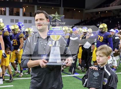 Thumbnail 1 in Bingham vs. St. Thomas Aquinas (Geico State Champions Bowl Series) photogallery.