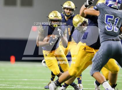 Thumbnail 2 in Bingham vs. St. Thomas Aquinas (Geico State Champions Bowl Series) photogallery.