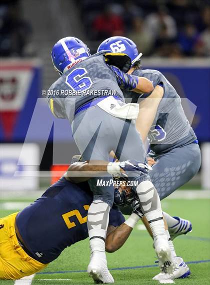 Thumbnail 1 in Bingham vs. St. Thomas Aquinas (Geico State Champions Bowl Series) photogallery.