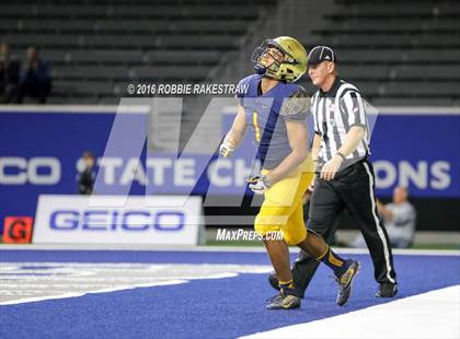 Thumbnail 3 in Bingham vs. St. Thomas Aquinas (Geico State Champions Bowl Series) photogallery.