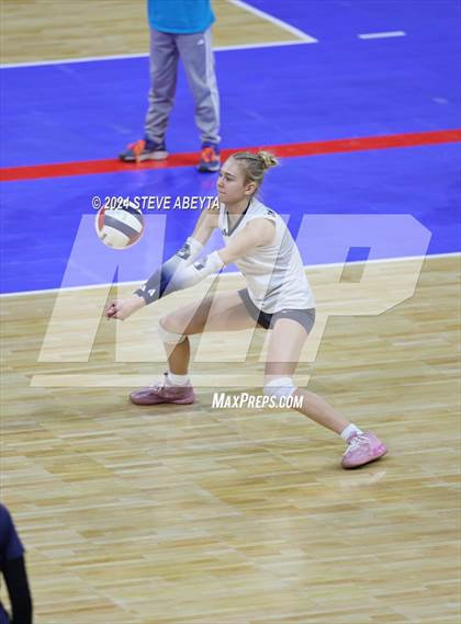 Thumbnail 2 in University vs. Lutheran (CHSAA 4A First Round Elimination Bracket) photogallery.