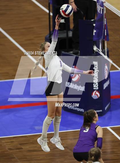 Thumbnail 2 in University vs. Lutheran (CHSAA 4A First Round Elimination Bracket) photogallery.