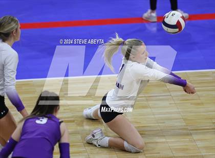 Thumbnail 3 in University vs. Lutheran (CHSAA 4A First Round Elimination Bracket) photogallery.