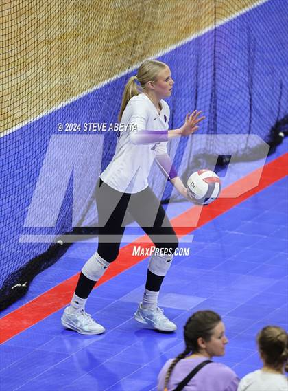 Thumbnail 2 in University vs. Lutheran (CHSAA 4A First Round Elimination Bracket) photogallery.