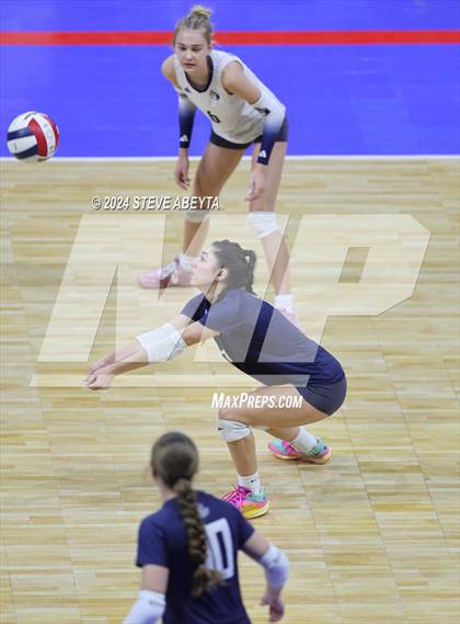 Thumbnail 3 in University vs. Lutheran (CHSAA 4A First Round Elimination Bracket) photogallery.