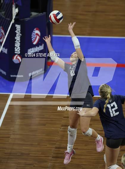 Thumbnail 3 in University vs. Lutheran (CHSAA 4A First Round Elimination Bracket) photogallery.