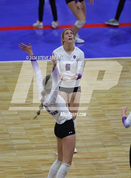 Thumbnail 3 in University vs. Lutheran (CHSAA 4A First Round Elimination Bracket) photogallery.
