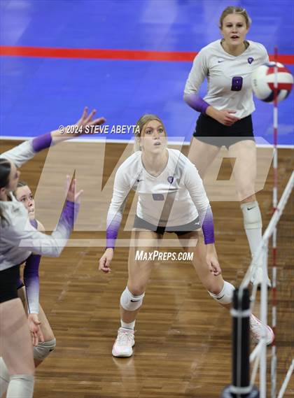 Thumbnail 3 in University vs. Lutheran (CHSAA 4A First Round Elimination Bracket) photogallery.