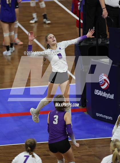 Thumbnail 3 in University vs. Lutheran (CHSAA 4A First Round Elimination Bracket) photogallery.