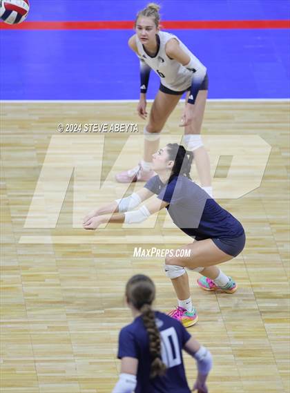 Thumbnail 1 in University vs. Lutheran (CHSAA 4A First Round Elimination Bracket) photogallery.
