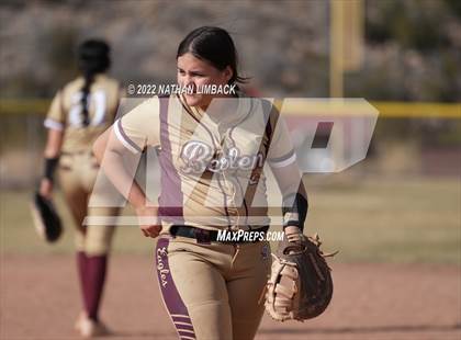 Thumbnail 1 in Belen @ Los Alamos photogallery.