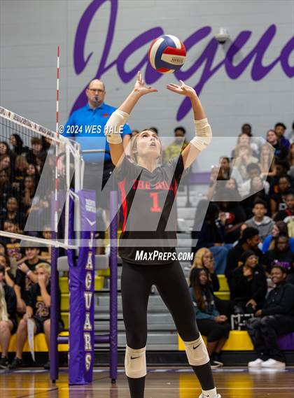 Thumbnail 3 in Center Hill @ DeSoto Central photogallery.