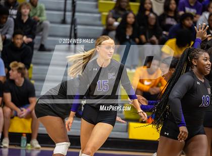 Thumbnail 3 in Center Hill @ DeSoto Central photogallery.