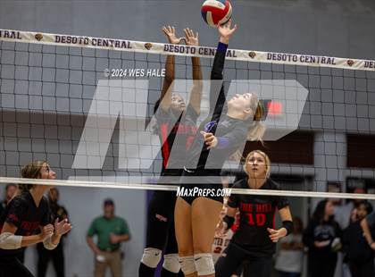Thumbnail 2 in Center Hill @ DeSoto Central photogallery.