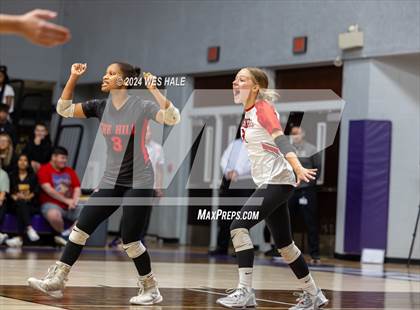 Thumbnail 3 in Center Hill @ DeSoto Central photogallery.