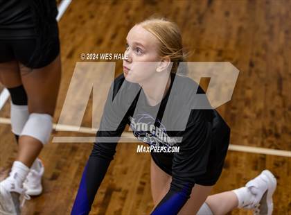 Thumbnail 3 in Center Hill @ DeSoto Central photogallery.