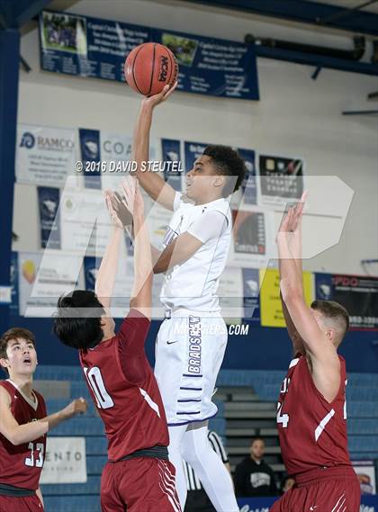 Thumbnail 3 in McClatchy vs. Bradshaw Christian (St. Hope Elite Classic) photogallery.