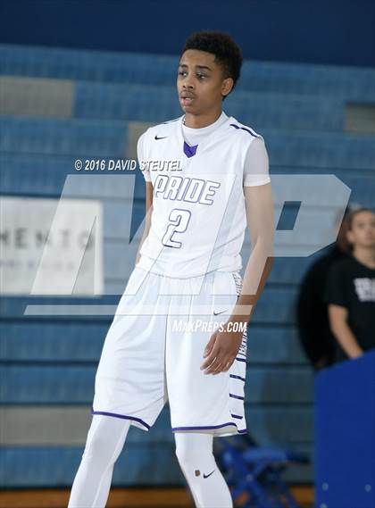 Thumbnail 3 in McClatchy vs. Bradshaw Christian (St. Hope Elite Classic) photogallery.