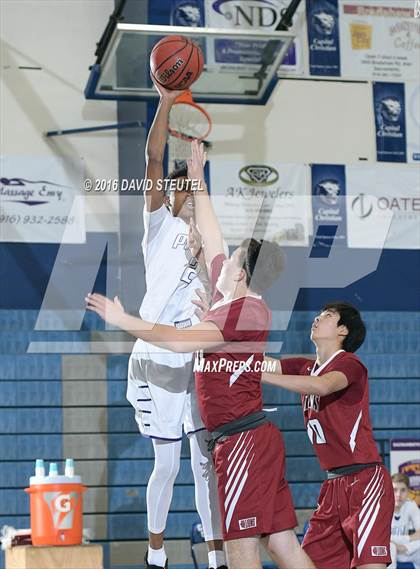 Thumbnail 2 in McClatchy vs. Bradshaw Christian (St. Hope Elite Classic) photogallery.
