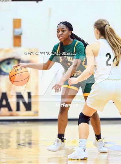 Thumbnail 3 in White Oak @ Croatan photogallery.