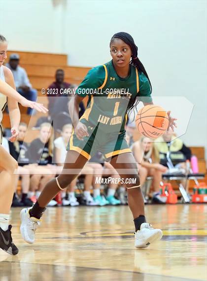 Thumbnail 2 in White Oak @ Croatan photogallery.