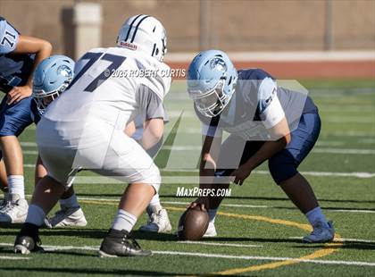 Thumbnail 1 in Camarillo @ Saugus photogallery.